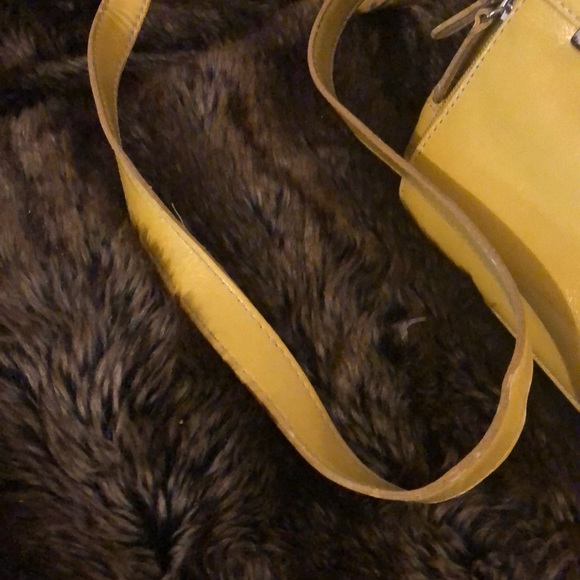 YELLOW LEATHER CROSSBODY PURSE - Picture 2 of 11